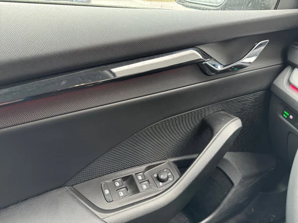 SKODA Octavia Combi (2024) — foto 6 van 24