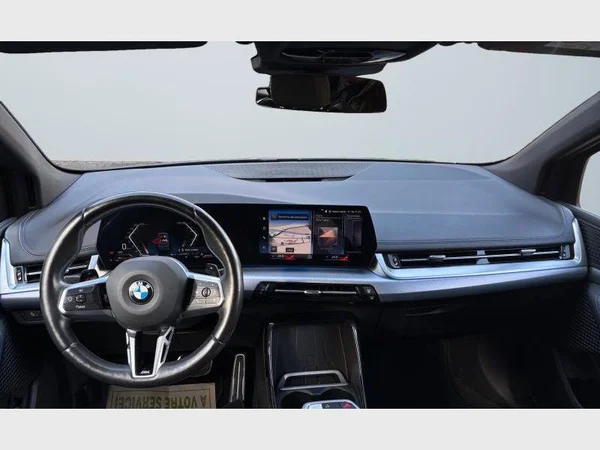 BMW 2 Active Tourer (2023) — foto 26 van 26