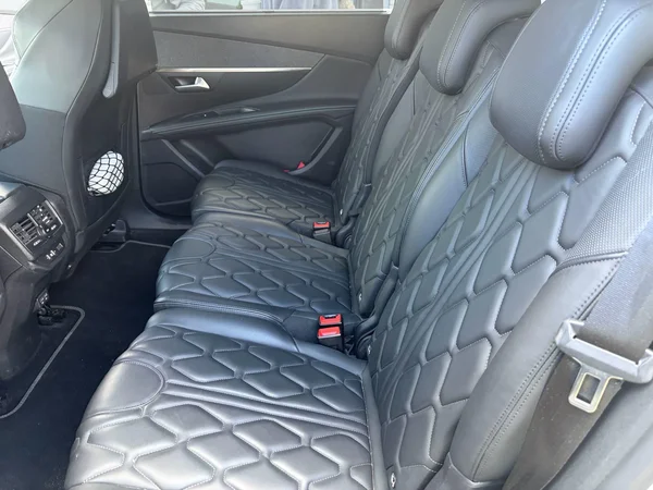 Peugeot 5008 (2021) — foto 5 van 18