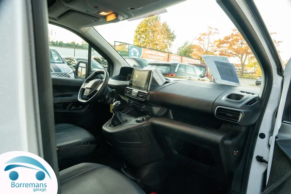 Peugeot Partner (2021) — foto 21 van 22