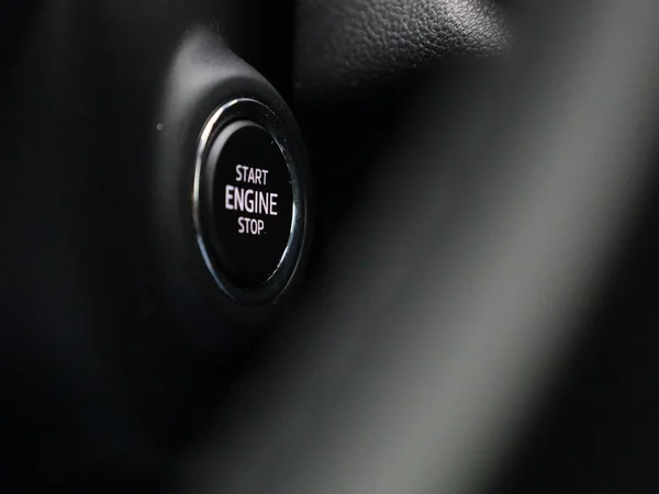 Škoda Enyaq iV (2023) — foto 18 van 43