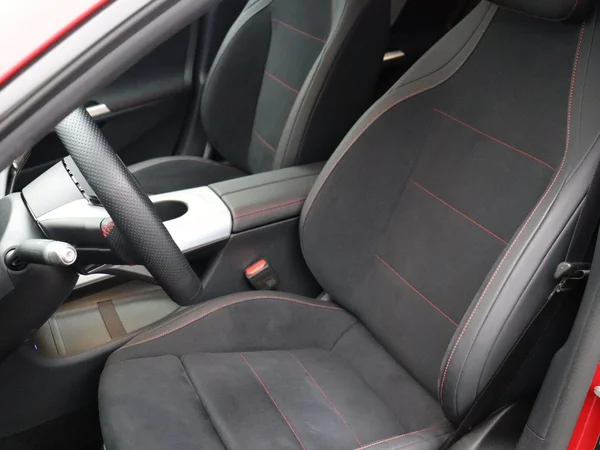 Mercedes-Benz CLA (2025) — foto 4 van 31