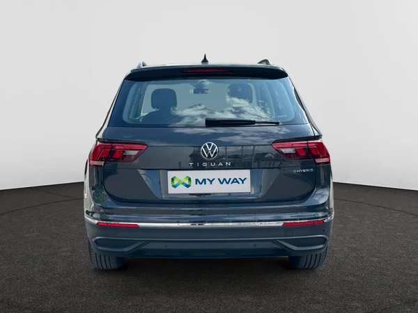 VOLKSWAGEN Tiguan eHybrid (PHEV) (2022) — foto 17 van 22
