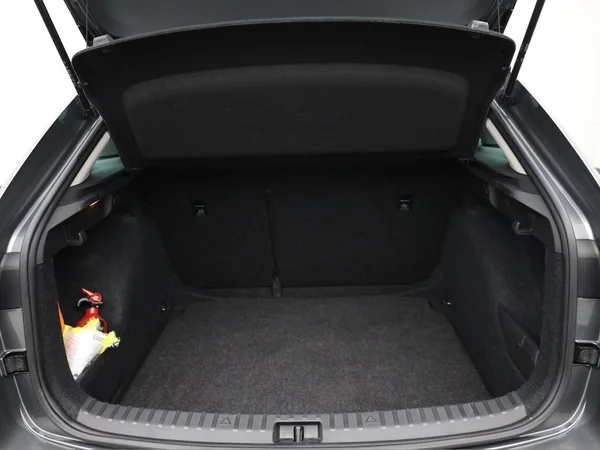 SKODA Scala (2023) — foto 2 van 20
