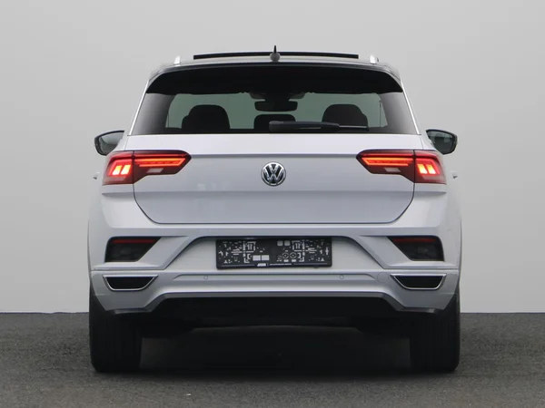 VOLKSWAGEN T-Roc (2019) — foto 21 van 24
