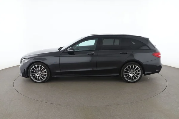 Mercedes-Benz C-Klasse (2020) — foto 9 van 16