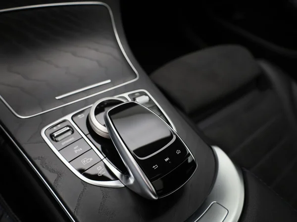 Mercedes-Benz C-Klasse (2021) — foto 19 van 41