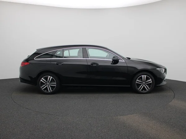 Mercedes-Benz CLA (2022) — foto 49 van 52