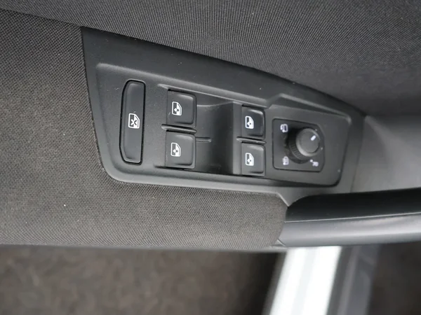 Volkswagen Tiguan (2023) — foto 7 van 26