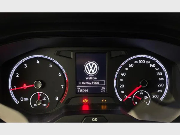 VOLKSWAGEN T-Roc (2019) — foto 4 van 15