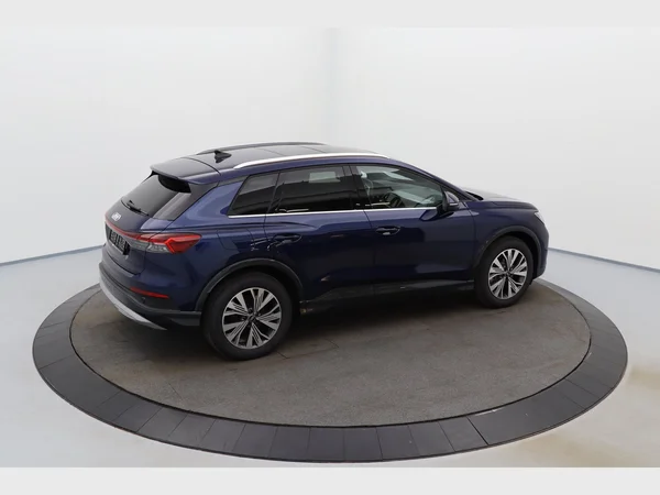 AUDI Q4 e-tron (2025) — foto 12 van 28