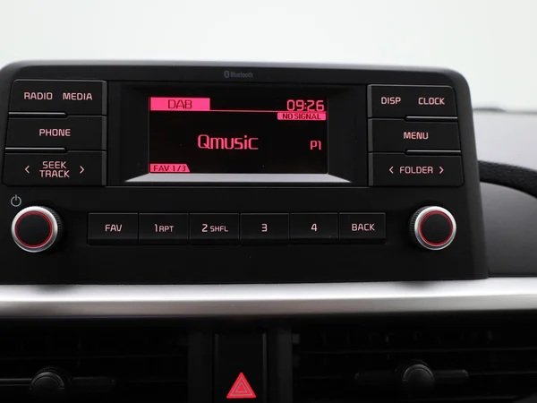 Kia Picanto (2022) — foto 6 van 37