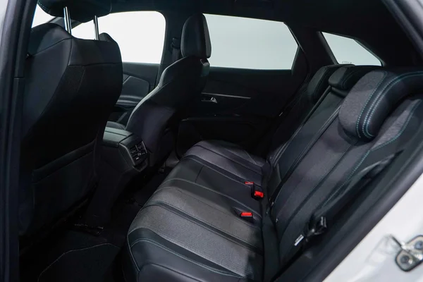 Peugeot 3008 PHEV (2023) — foto 26 van 54