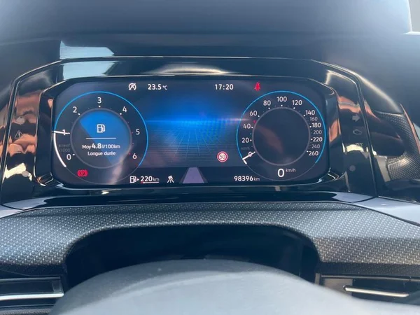 VOLKSWAGEN Golf VIII Dsl (2022) — foto 4 van 25