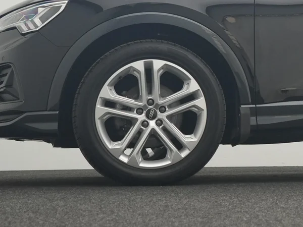 AUDI Q3 (2021) — foto 9 van 10