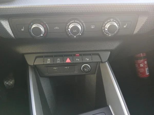AUDI A1 Allstreet (2023) — foto 2 van 18
