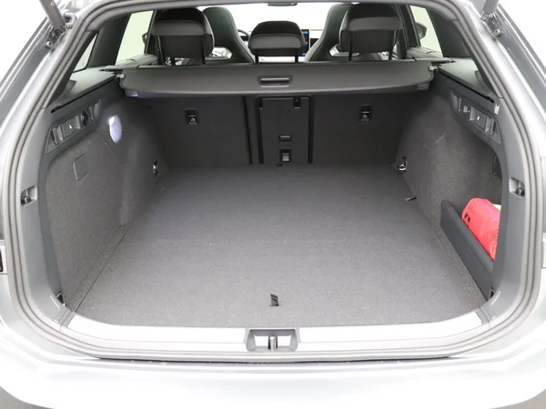 VOLKSWAGEN Passat Variant eHybrid (PHEV) (2025) — foto 13 van 25