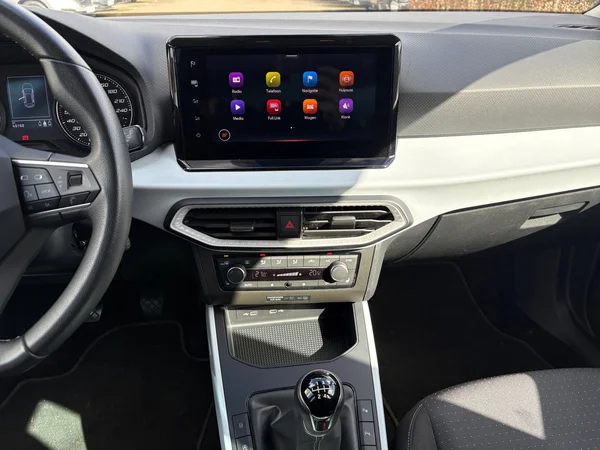 SEAT Arona (2023) — foto 4 van 24