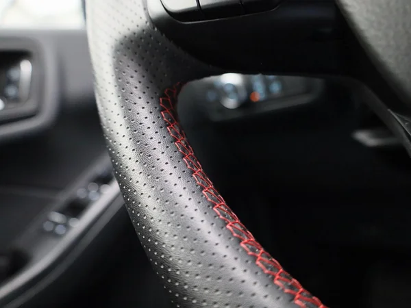Ford Kuga (2022) — foto 28 van 49