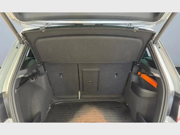 Skoda Karoq (2021) — foto 25 van 31