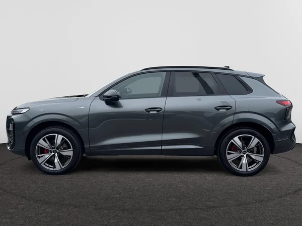 AUDI Q3 SUV (2025) — foto 12 van 24