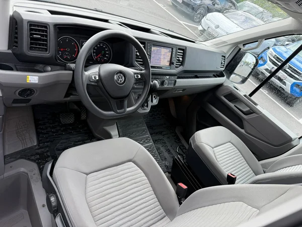 VOLKSWAGEN Grand California (2021) — foto 17 van 19