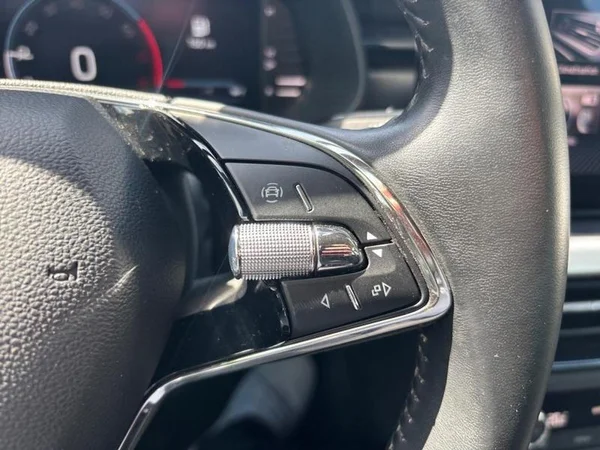 SKODA Kamiq (2022) — foto 10 van 28