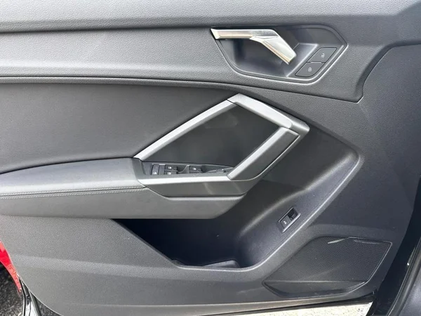 Audi Q3 (2022) — foto 29 van 35