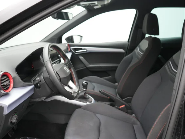 SEAT Arona (2025) — foto 37 van 38