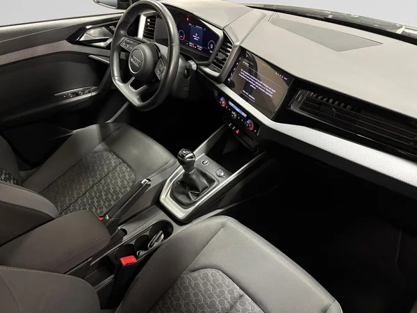 AUDI A1 Sportback (2023) — foto 12 van 14