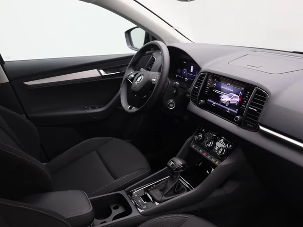 SKODA Karoq (2024) — foto 13 van 19
