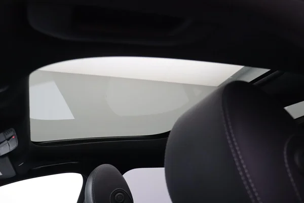 Mercedes-Benz E-Klasse (2022) — foto 10 van 29