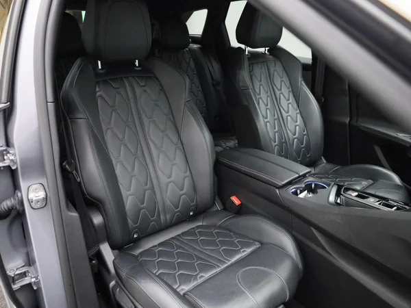 Peugeot 3008 (2023) — foto 37 van 49