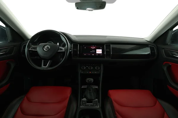 Skoda Kodiaq (2018) — foto 3 van 16