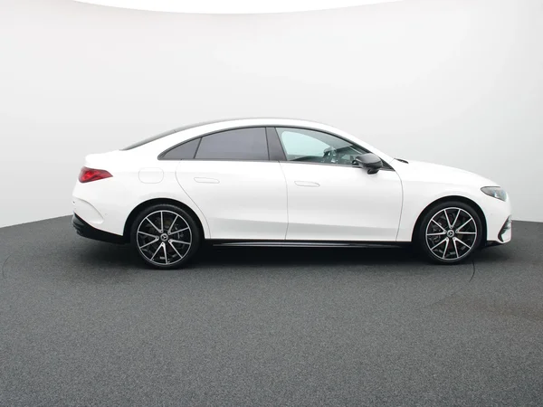 Mercedes-Benz CLA (2025) — foto 29 van 32