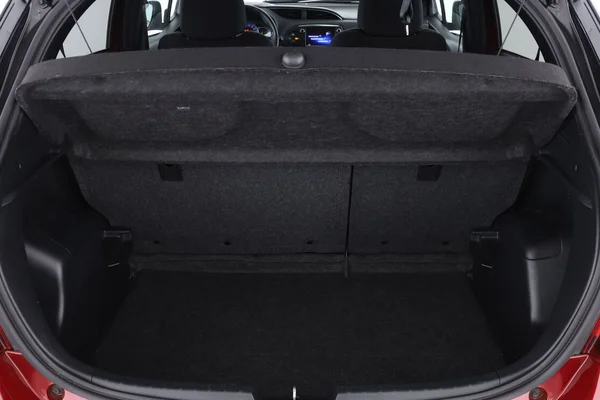 Toyota Yaris (2017) — foto 8 van 16