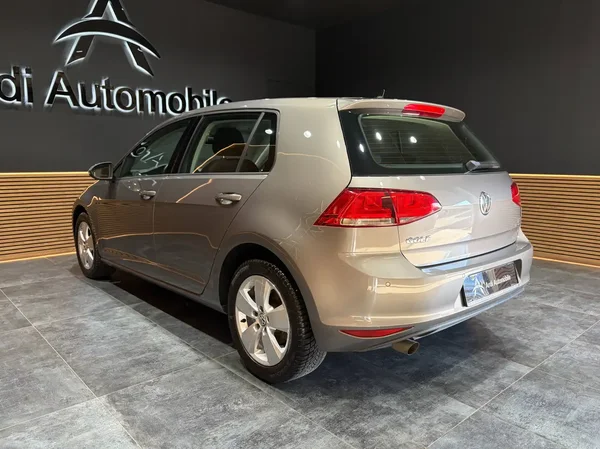 Volkswagen Golf (2013) — foto 19 van 22