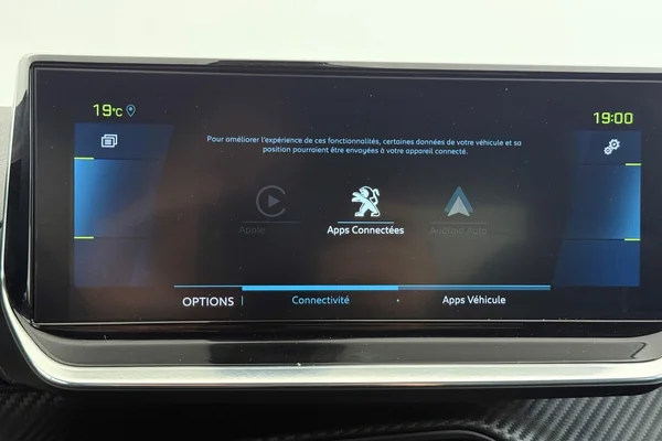 Peugeot E-208 (2021) — foto 2 van 36