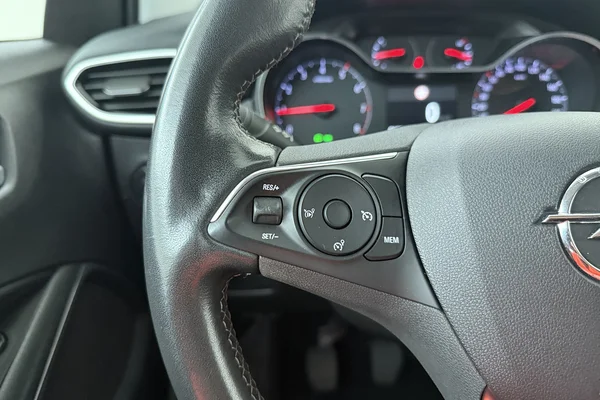 Opel Crossland (2021) — foto 6 van 22