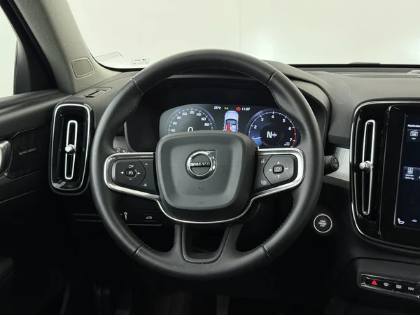 VOLVO XC40 (2019) — foto 13 van 27