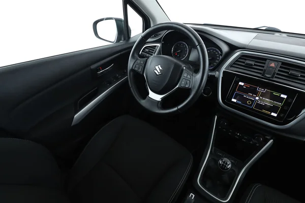 Suzuki SX4 (2018) — foto 4 van 16