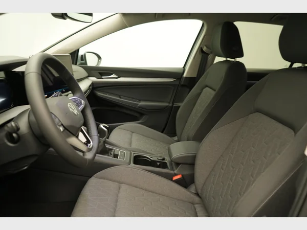 VOLKSWAGEN Golf VIII (2026) — foto 26 van 27