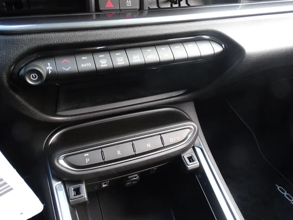 Fiat 600 (2026) — foto 10 van 21