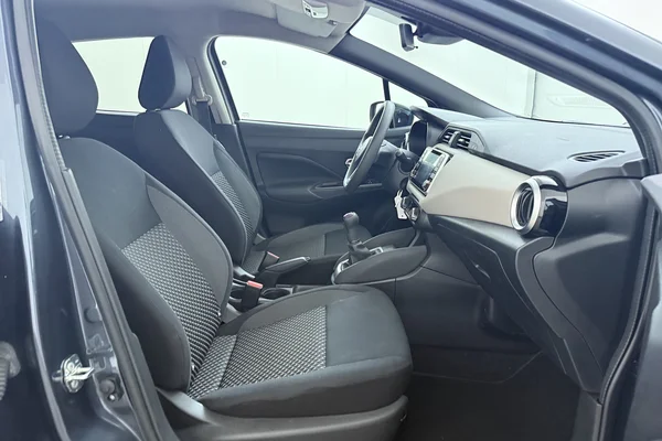 Nissan Micra (2022) — foto 19 van 21