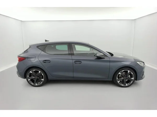 CUPRA Leon e-Hybrid (PHEV) (2023) — foto 25 van 36