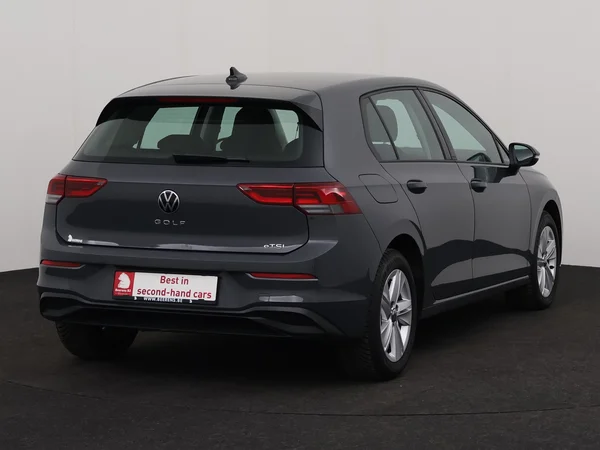 VOLKSWAGEN Golf (2024) — foto 22 van 28
