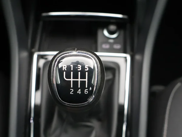 Škoda Karoq (2021) — foto 13 van 25