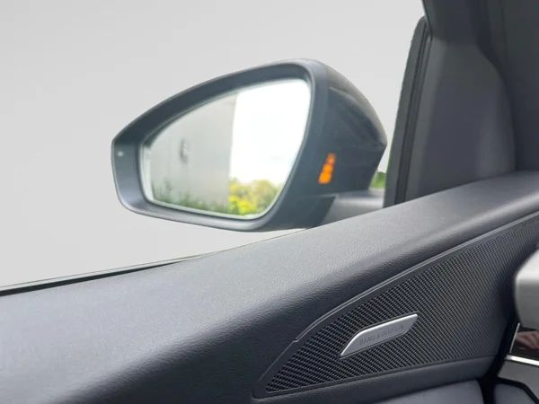 AUDI Q6 e-tron (2026) — foto 10 van 24