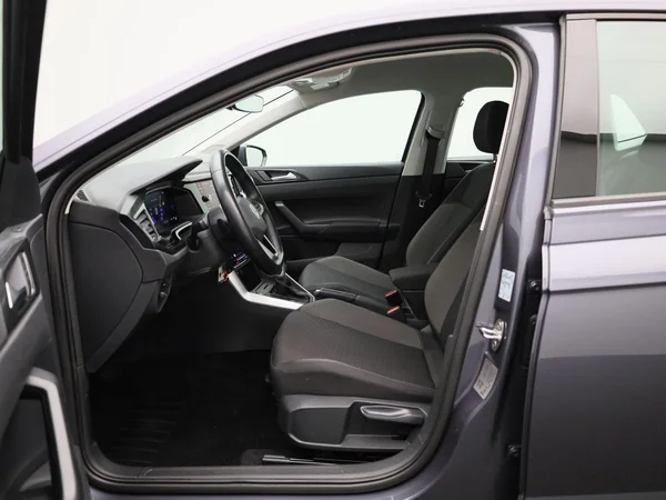 Volkswagen Polo (2023) — foto 38 van 38