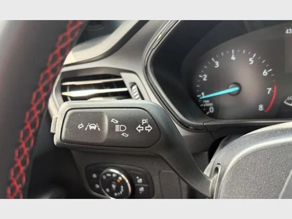 Ford FOCUS (2024) — foto 10 van 27